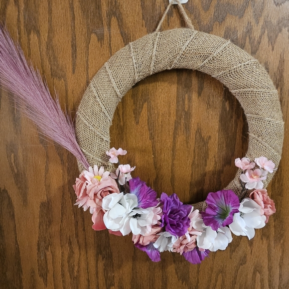 Handmade pink/purple wreath - Picture 1 of 1